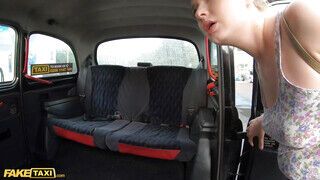 Fake Taxi - Lucy Heart a szexi pici orosz buxa