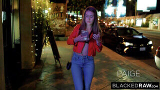 BlackedRaw - Paige Owens méretes kukacot kap