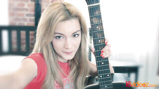Sonya Sweet popója meghágva