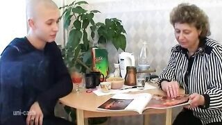 Magányos házastárs és a zsenge fószer