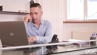 Sienna Day kettő dárdát kap