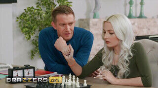 Brazzers - Khloe Kapri és a termetes fehér kukac
