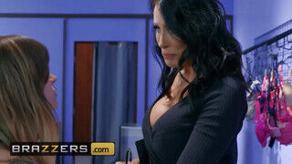 Brazzers - Reagan Foxx a boltos manussal dug