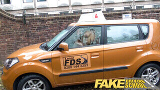 Fake Driving School - Fiatal nőci az oktatóval kúr