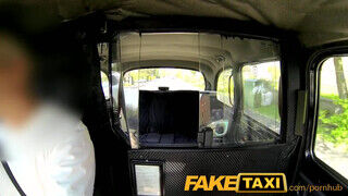 FakeTaxi - nem akarsz egy pici plusz pénzt keresni?