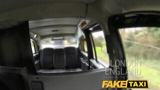 FakeTaxi - vörös hajú csajszi ánuszba kéri a péniszt
