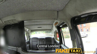 FakeTaxi sztripper csajszika megmutatja mit tud