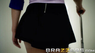 Brazzers - Alix Lynx a bombázó stewardess