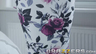 Brazzers - Jasmine Jae megbaszva termetes farokkal