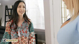 Lil Humpers - Amber Alena az óriás cicis milf