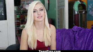 TeenPies - Alexa Grace vaginája tele lőve