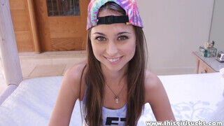 ThisGirlSucks - Riley Reid orálozza a hatalmas dárdát