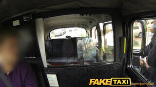 FakeTaxi - Lola Marie a néger szenvedélyes nőci