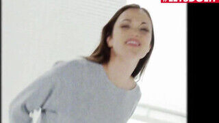 White Boxxx - Alyssa Reece kora reggeli kettyintése