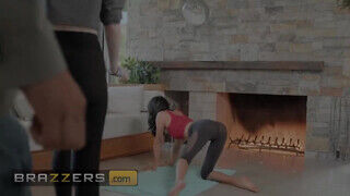 Brazzers - Janice Griffith lovagol a méretes faszon