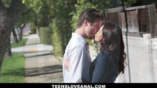 TeensLoveanal - Avi Love a szőrös puncis diáklány