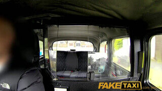 FakeTaxi - Jasmine Jae a szuper izgató milf