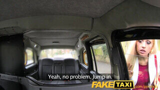 FakeTaxi - Csöcsös világos szőke ánuszba tolva