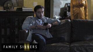 Family Sinners – Krissy Lynn a nevelő nővér