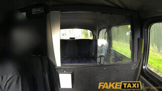 FakeTaxi - Victoria Summers élvezi ha kefélik