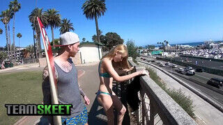 TeamSkeet - a strandon felszedett gádzsi keményen megtéve