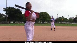 TheRealWorkout - bögyös dél amerikai pipi és a baseball