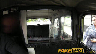 FakeTaxi - méretes mellű gádzsi nem akar fizetni