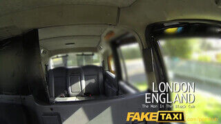 FakeTaxi - begerjedt latina szuka