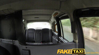 FakeTaxi - bájos amerikai pipi gigászi mellekkel