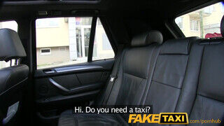 FakeTaxi - néger hajú nőci szereti a méretes brét