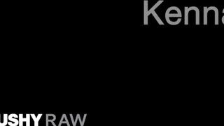 TUSHYRAW - Kenna James szűk popója megkúrva