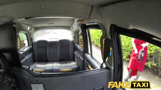 Fake Taxi - Zara DuRose engedi segglyukba is