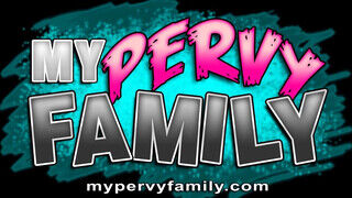 My pervy family - egy világos szőke csábító a rokonom