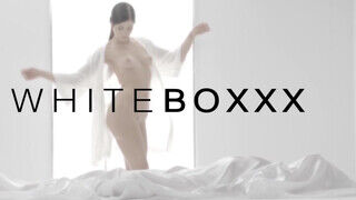 WhiteBoxxx - Lana Roy a csöcsös orosz nőci