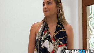 PropertySex - Gizelle Blanco élvezi ha kinyalják