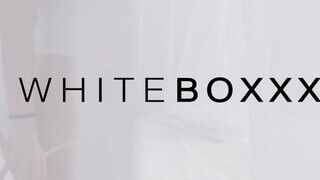 WhiteBoxxx - nagyon fehér bőrű cseh csajszi