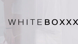 WhiteBoxxx - Ginebra Bellucci szenvedélyes argentin tinicsaj
