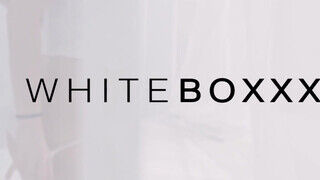 WHITEBOXXX - kikötözve nyalatja ki a pináját a csaj