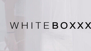WhiteBoxxx - megujjaztam magam a emberem mellett