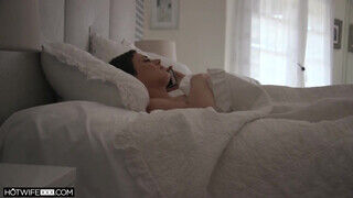 HOTWIFEXXX - a asszonyom kedveli a fiatalabb faszokat