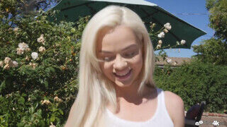 Elsa Jean és a kertész manus óriási farka