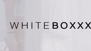 WhiteBoxxx - Renata Fox a hatalmas fenekű orosz maca