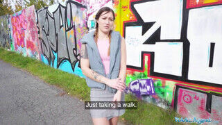 Public Agent - Mina a hatalmas popós fiatal