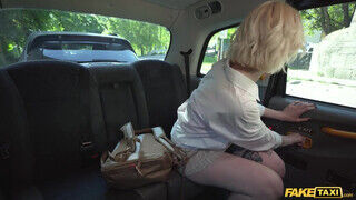 Fake Taxi - Greta Foss dug a taxissal
