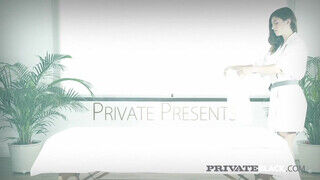 PrivateBlack - Julia Rocka a szenvedélyes masszőr csajszi