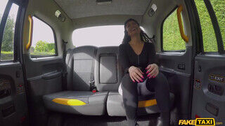 Fake Taxi - Marina Maya nagyon szexelni akart
