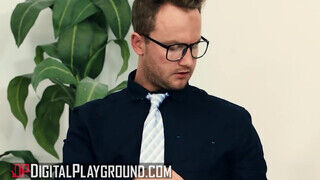 DigitalPlayground - Maya Bijou a szajha diákcsaj
