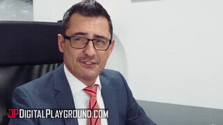 DigitalPlayground - Kimber Woods a lotyó diáklány