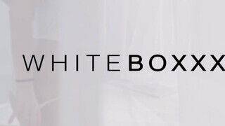 WhiteBoxxx - Nicole Pearl a felajzott orosz nőci
