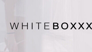 WHITEBOXXX - Francys Belle a hatalmas keblű bige
